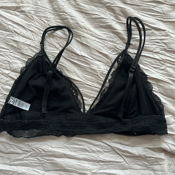 Garage Lace Bralette - Picture 2 of 3